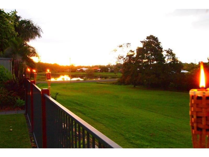 8 Bruce Street, Torquay QLD 4655