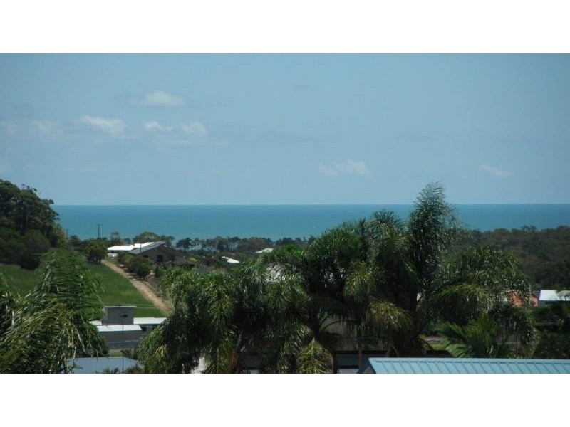 52 Crawford Drive, Dundowran QLD 4655