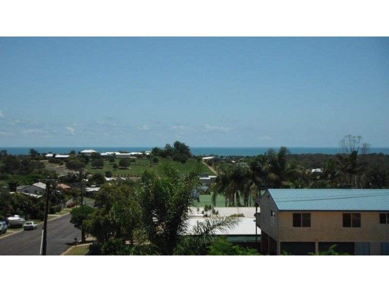 52 Crawford Drive, Dundowran QLD 4655