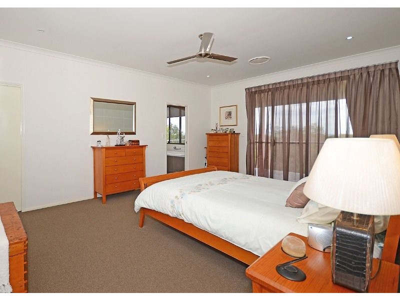 40 Hamilton Drive, Craignish QLD 4655