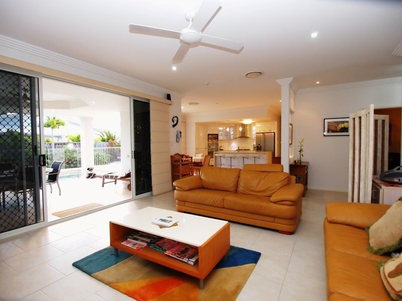 219 Long St, Pialba QLD 4655