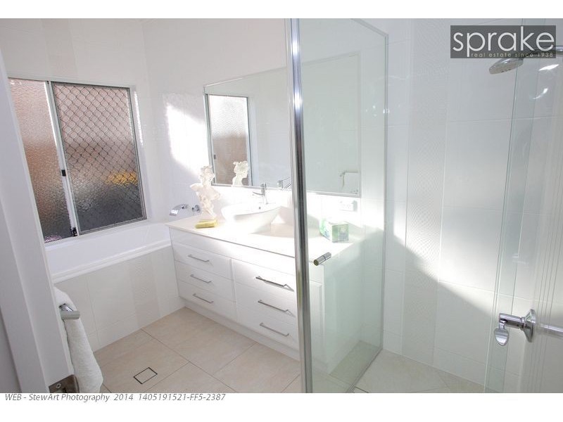 219 Long St, Pialba QLD 4655
