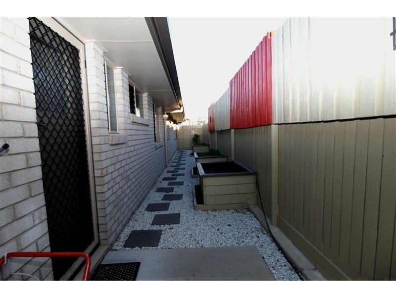 15 Alison Drive, Torquay QLD 4655