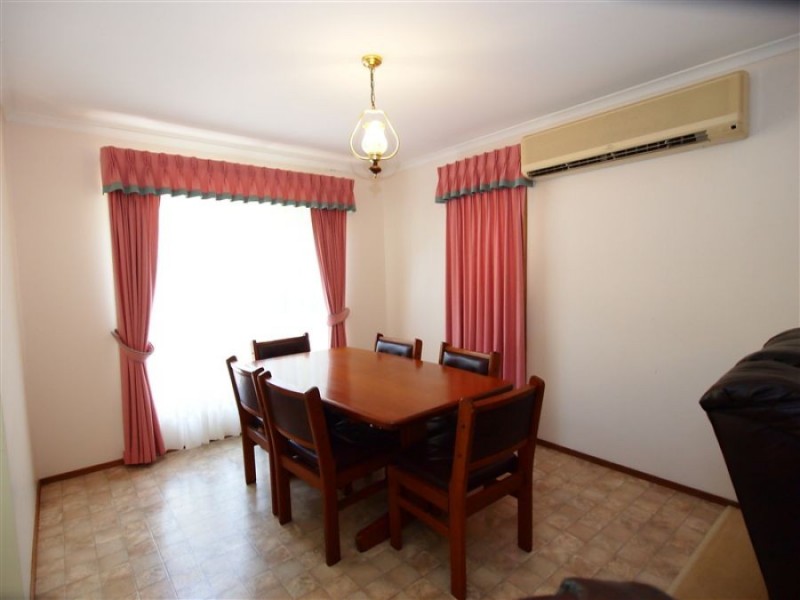 35 Kathleen Crescent, Wondunna QLD 4655