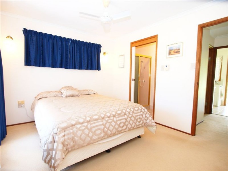 35 Kathleen Crescent, Wondunna QLD 4655