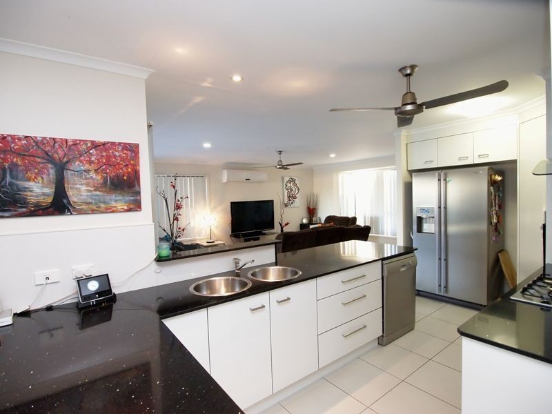 67 Endeavour Way, Eli Waters QLD 4655