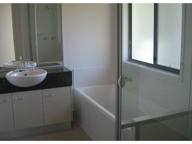 17 Oyster Court, Toogoom QLD 4655