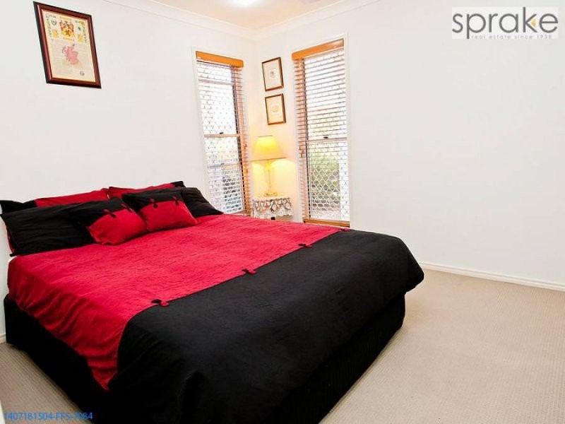 12 Bayley Court, Urraween QLD 4655