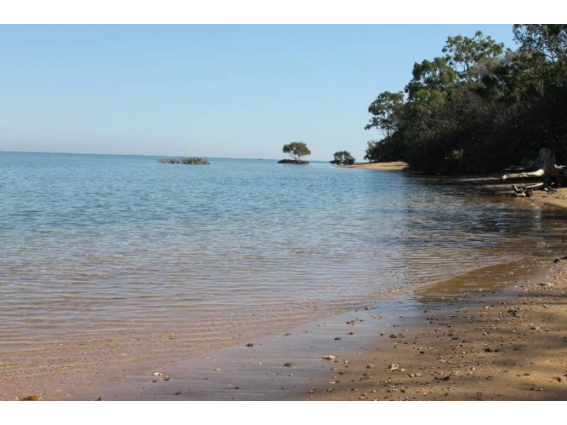1 Parraweena Court, Point Vernon QLD 4655