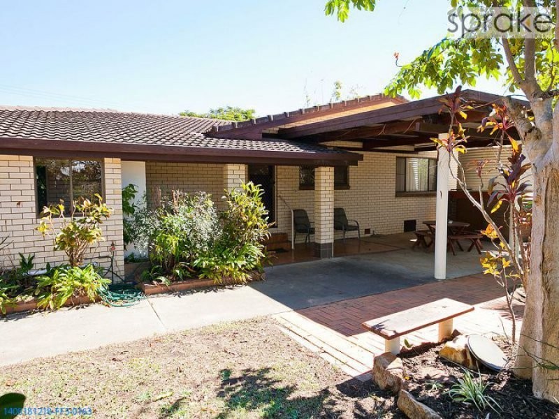 56 Long Street, Point Vernon QLD 4655