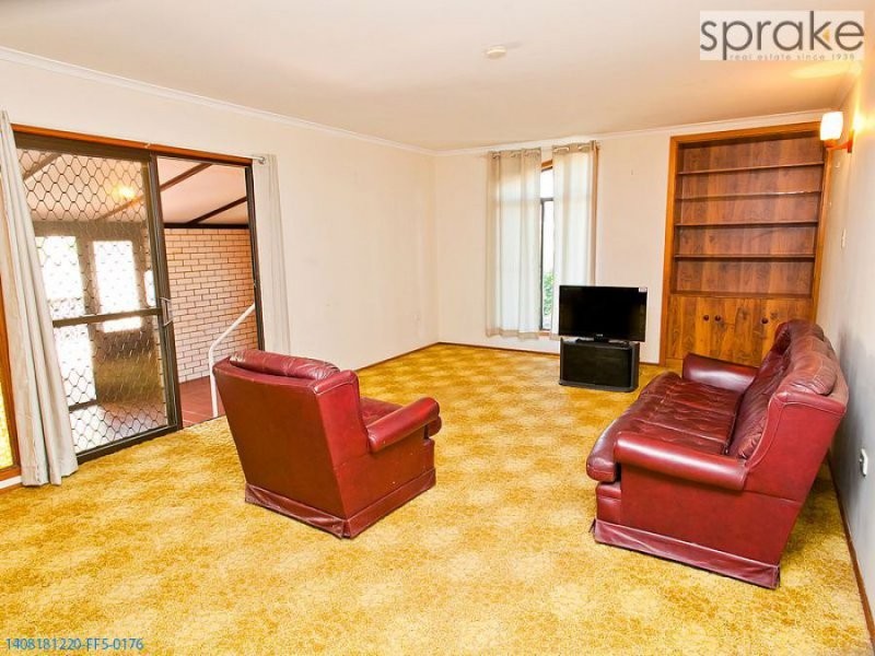 56 Long Street, Point Vernon QLD 4655