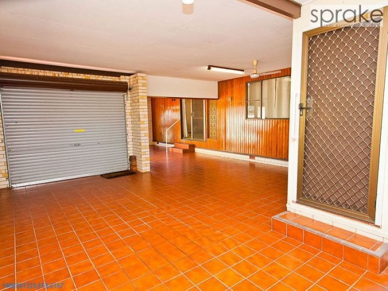 56 Long Street, Point Vernon QLD 4655