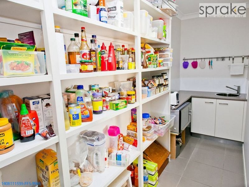 8 Inverness Crt, Wondunna QLD 4655