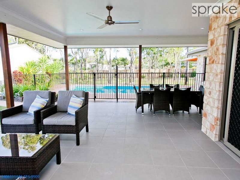 8 Inverness Crt, Wondunna QLD 4655