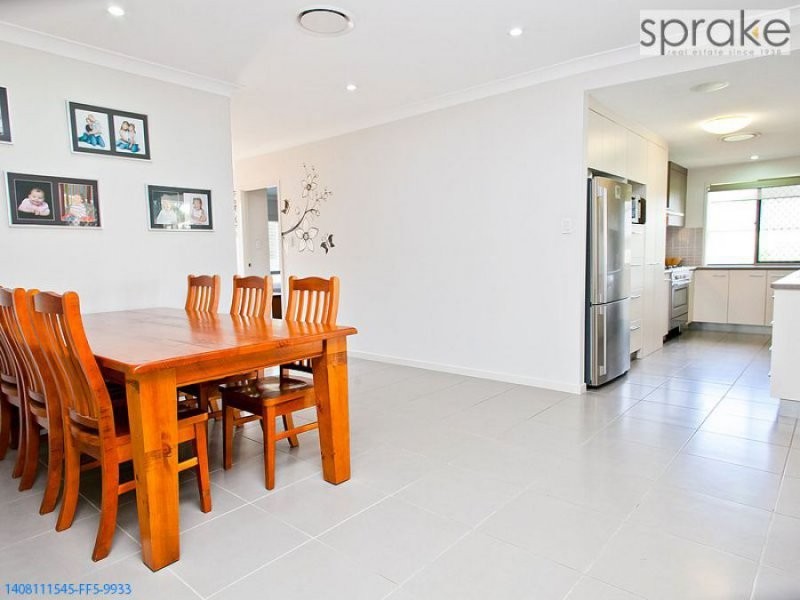 8 Inverness Crt, Wondunna QLD 4655