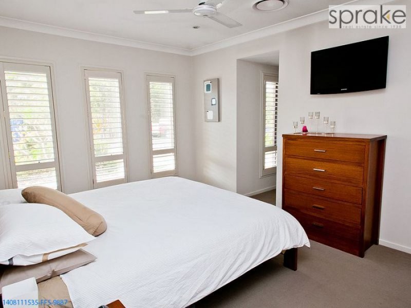 8 Inverness Crt, Wondunna QLD 4655