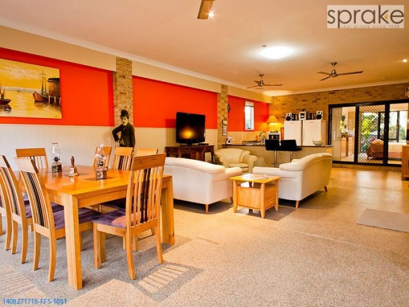 15 Amstal Avenue, Wondunna QLD 4655