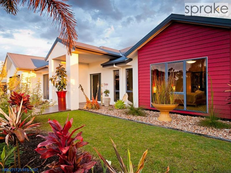 15 Amstal Avenue, Wondunna QLD 4655