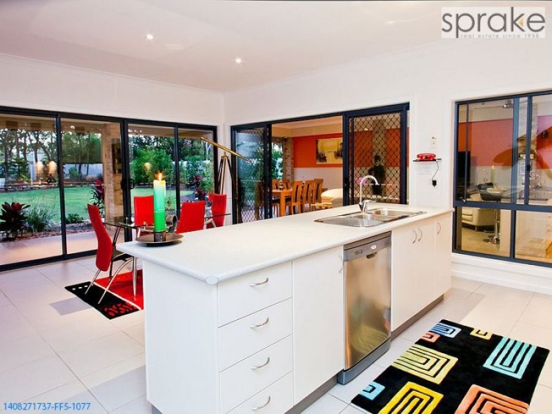 15 Amstal Avenue, Wondunna QLD 4655