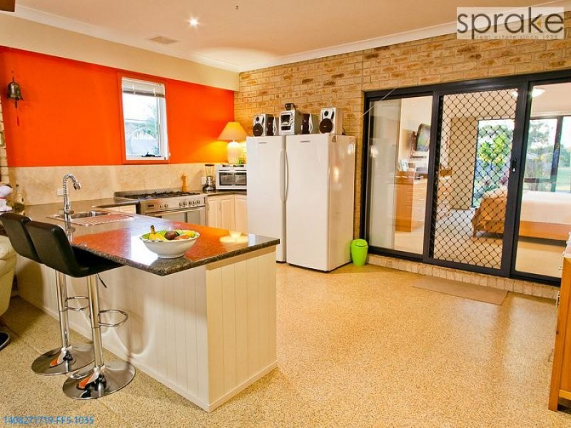 15 Amstal Avenue, Wondunna QLD 4655