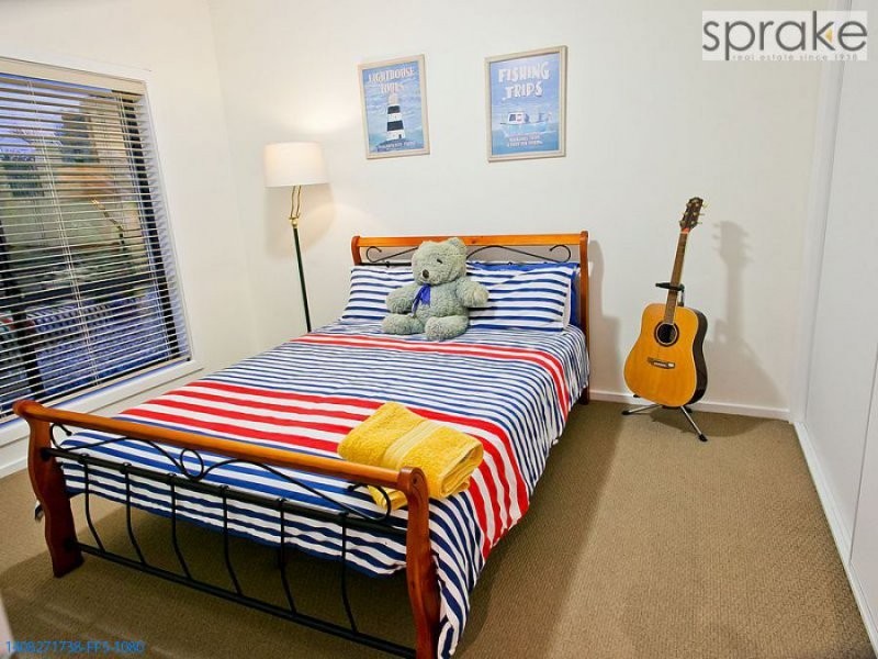 15 Amstal Avenue, Wondunna QLD 4655