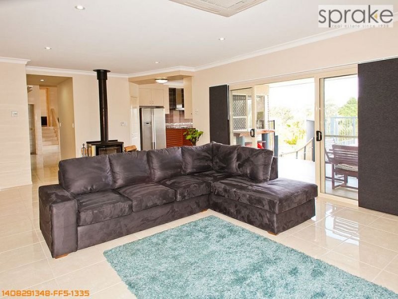 26 Highland Place, Craignish QLD 4655