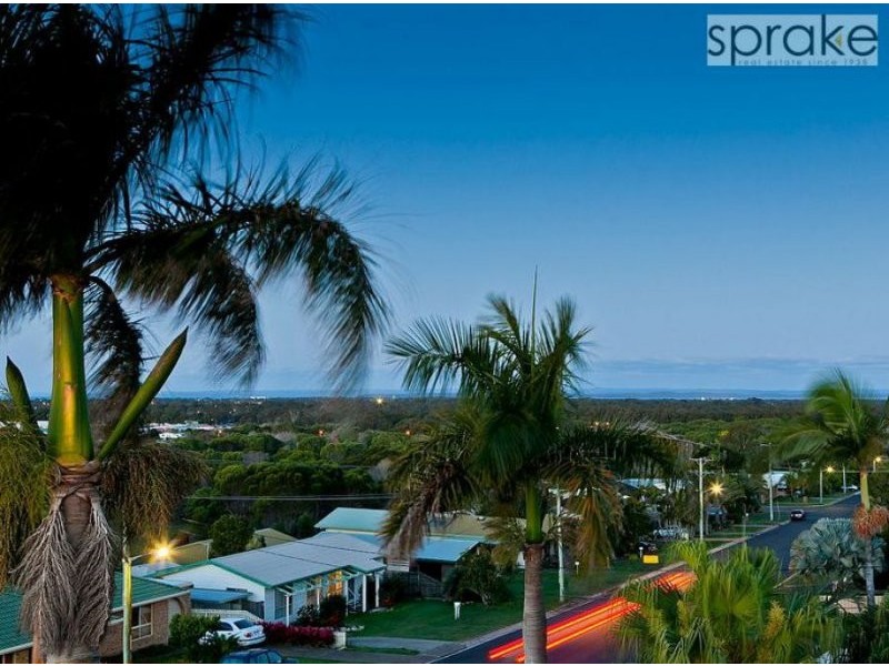 15 Waigani Avenue, Kawungan QLD 4655