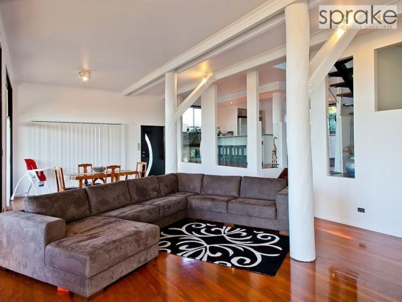 15 Waigani Avenue, Kawungan QLD 4655