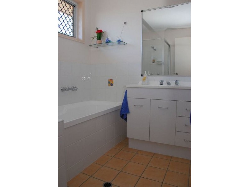 12 Burnett Court, Eli Waters QLD 4655