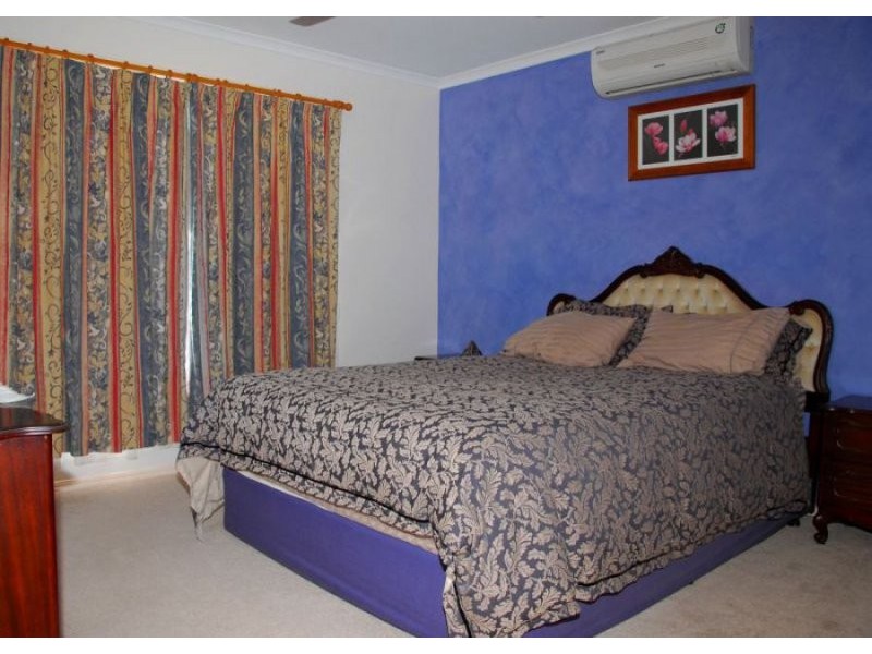 12 Burnett Court, Eli Waters QLD 4655