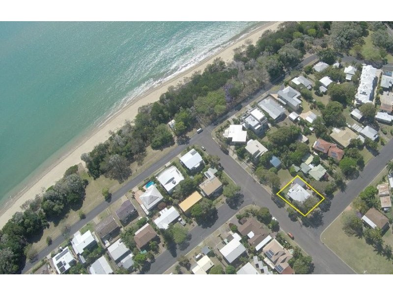 10 Guard Street, Urangan QLD 4655