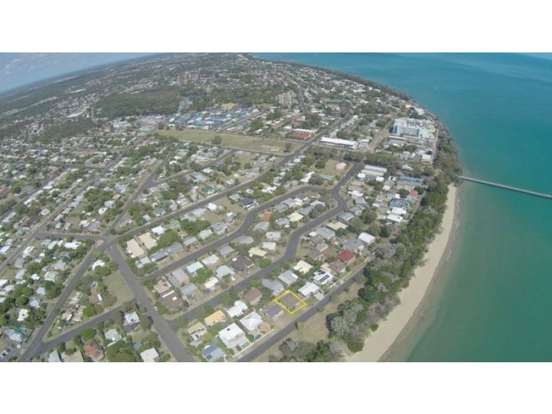 595 Esplanade, Urangan QLD 4655