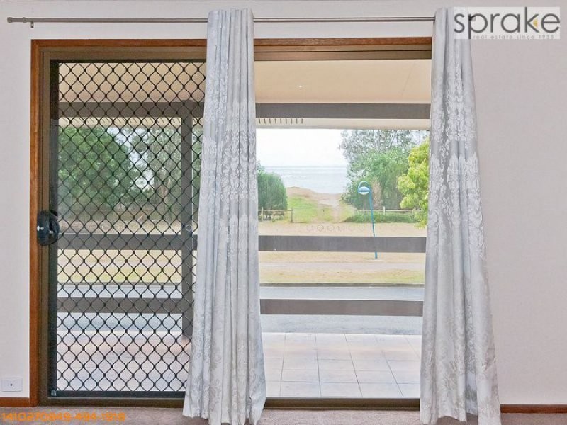 595 Esplanade, Urangan QLD 4655