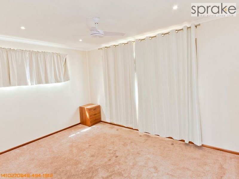 595 Esplanade, Urangan QLD 4655