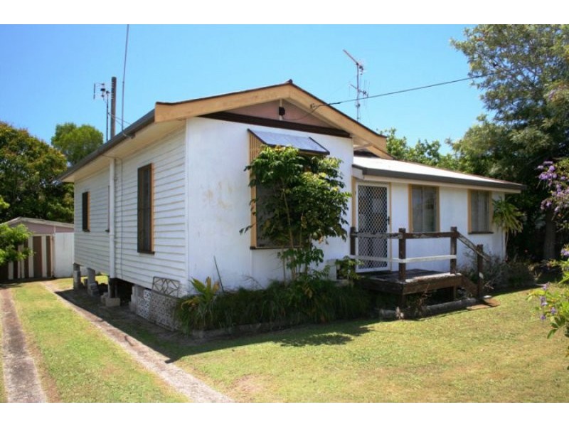 7 Mary Street, Scarness QLD 4655