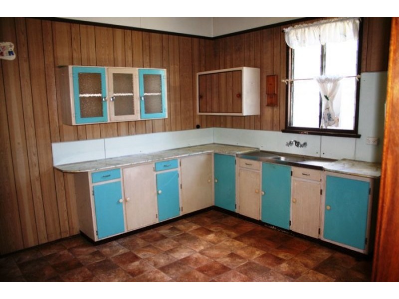 7 Mary Street, Scarness QLD 4655