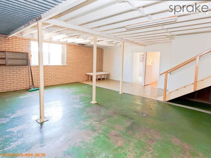 11 Long Street, Point Vernon QLD 4655