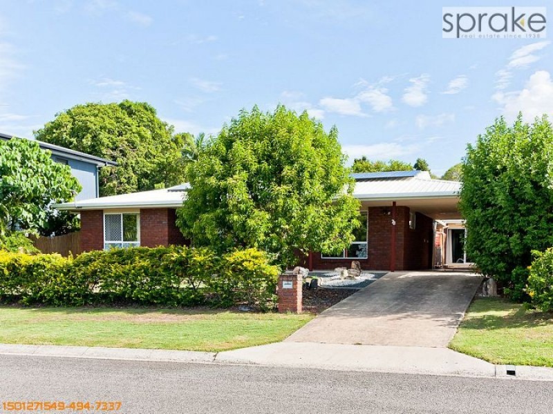 78 Hammond Street, Urangan QLD 4655