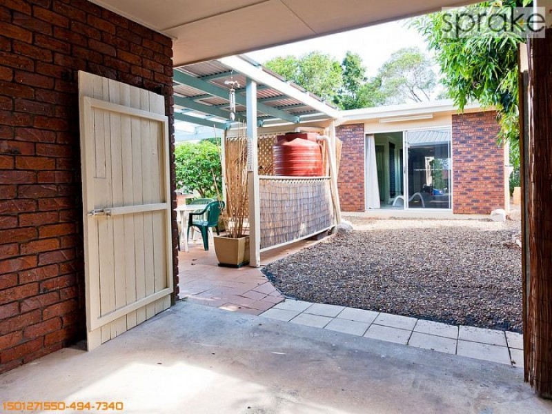 78 Hammond Street, Urangan QLD 4655
