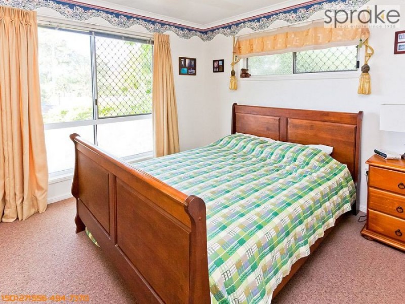 78 Hammond Street, Urangan QLD 4655
