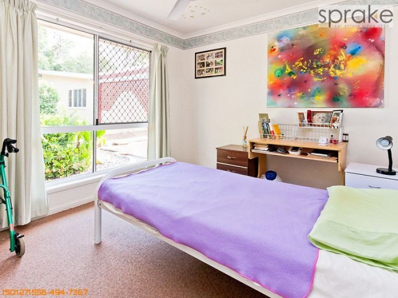 78 Hammond Street, Urangan QLD 4655