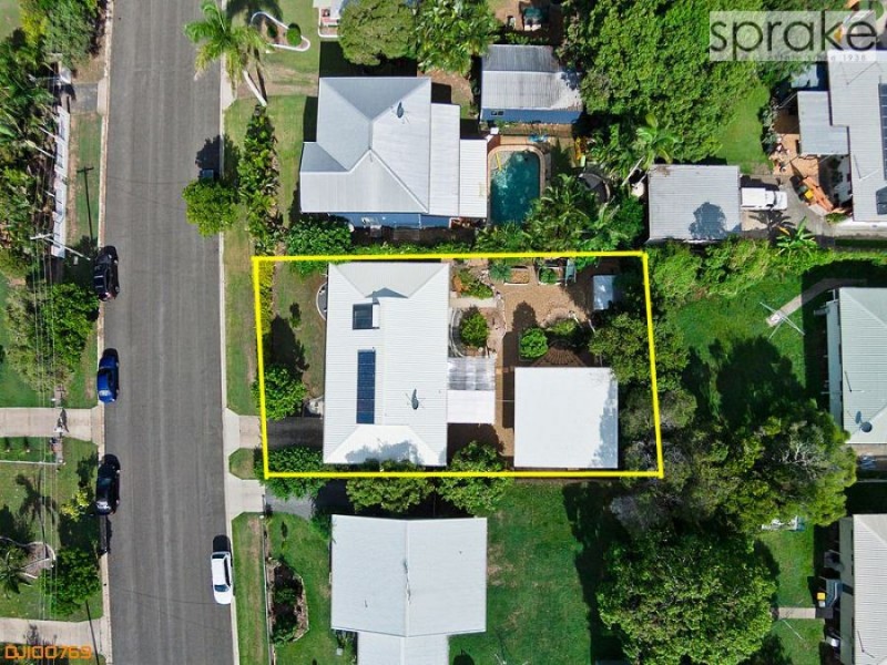 78 Hammond Street, Urangan QLD 4655