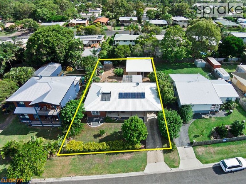 78 Hammond Street, Urangan QLD 4655