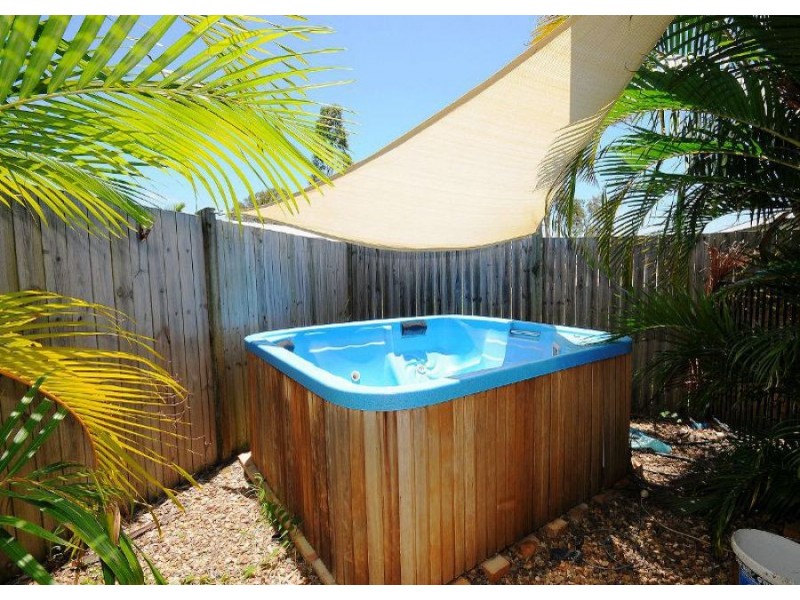 106 Exeter Street, Torquay QLD 4655