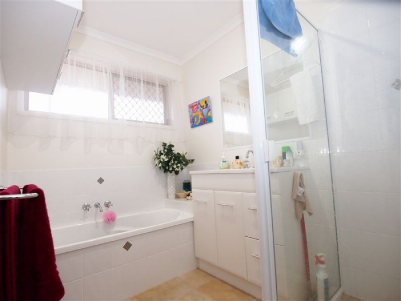 3 Lambour Court, Point Vernon QLD 4655