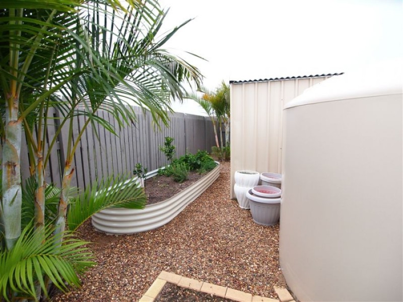 3 Lambour Court, Point Vernon QLD 4655