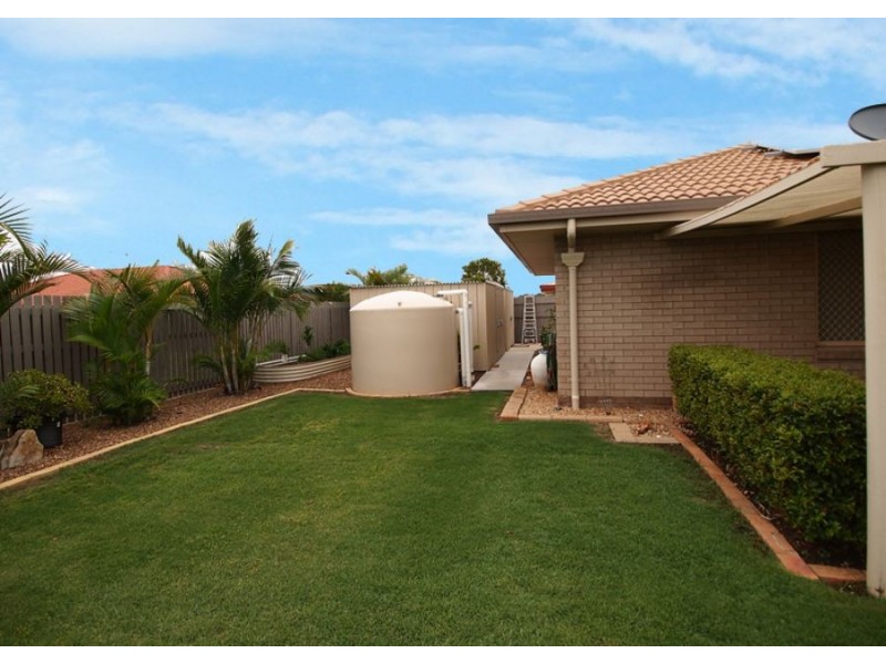 3 Lambour Court, Point Vernon QLD 4655
