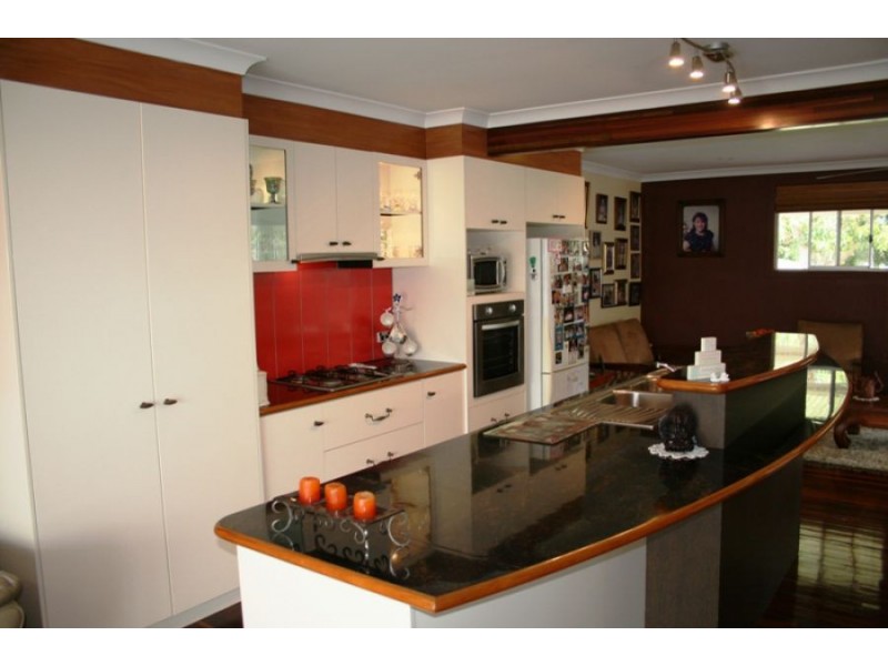 29 Beach Road, Pialba QLD 4655