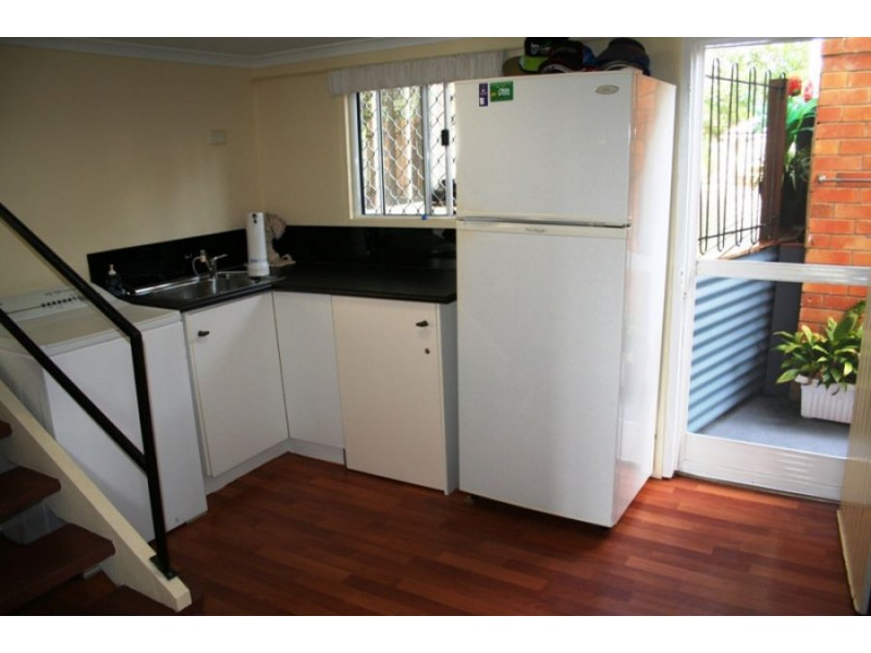 29 Beach Road, Pialba QLD 4655