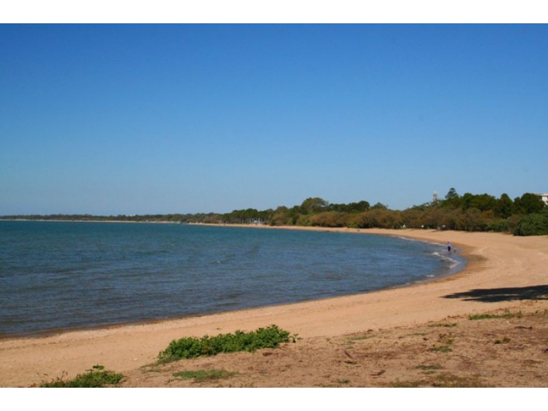 29 Beach Road, Pialba QLD 4655